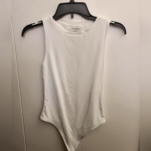 Aritzia Babaton Contour Muscle Bodysuit